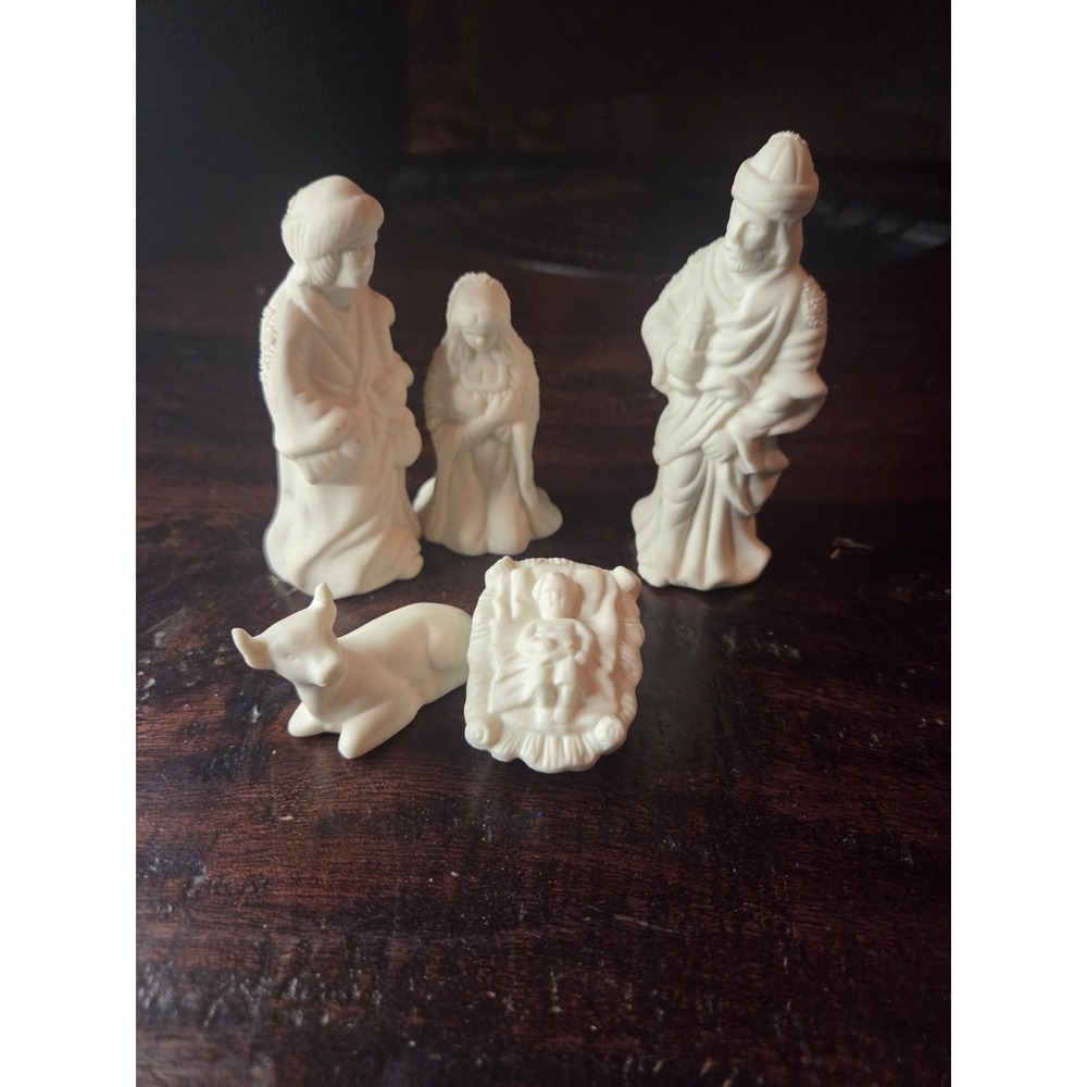 Vintage 5 Pc Ceramic Bisque Nativity Scene Tabletop Christmas Décor Matte White